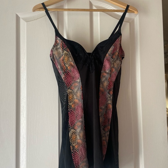 Intimates & Sleepwear Cute Slip That Can Be Used Under A Dress Or A